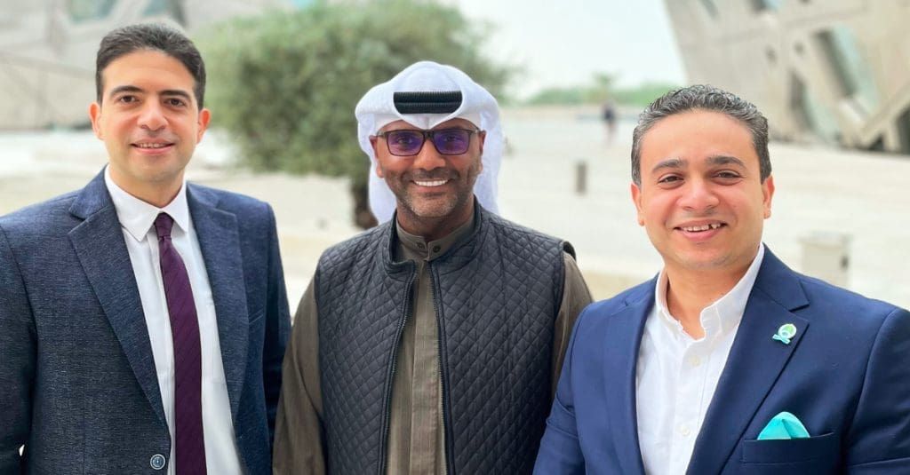 مشاركة الطاقم الإداري والطبي في المحاضرة المتخصصة عن كيفية تعزيز وسرعة إكتساب الثقة